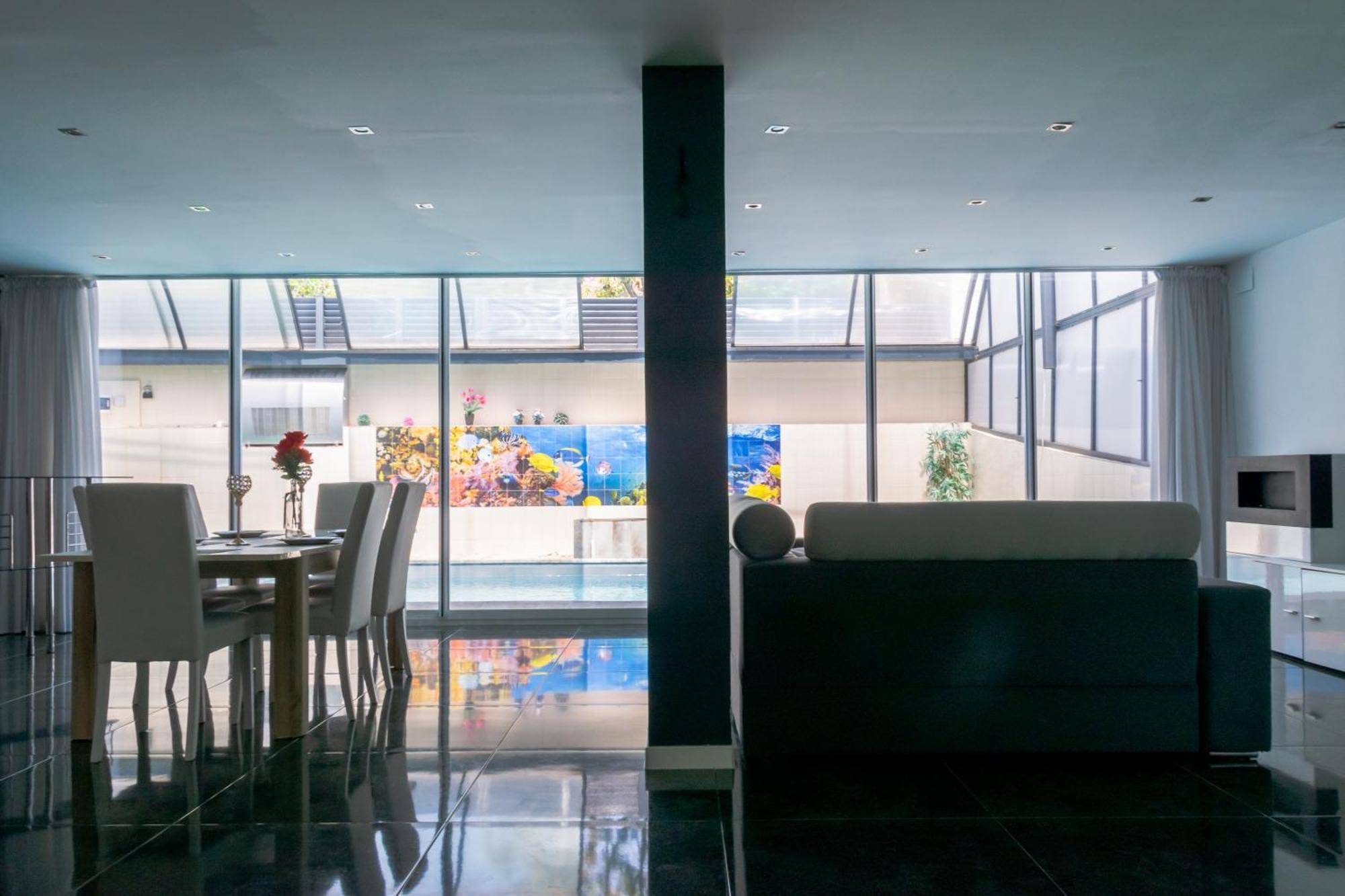 Luxurious Villa Marly II Castelldefels Esterno foto