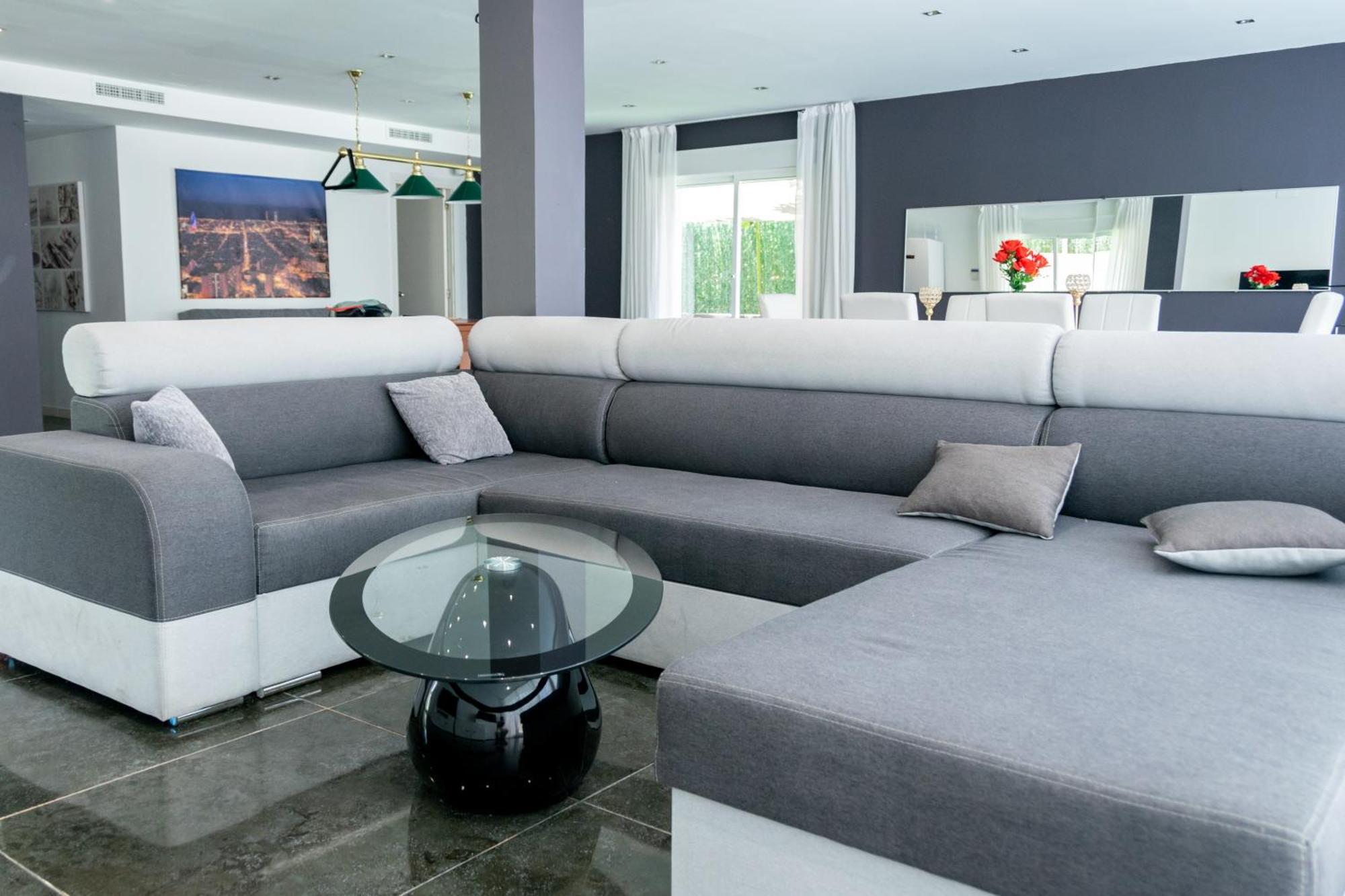 Luxurious Villa Marly II Castelldefels Esterno foto