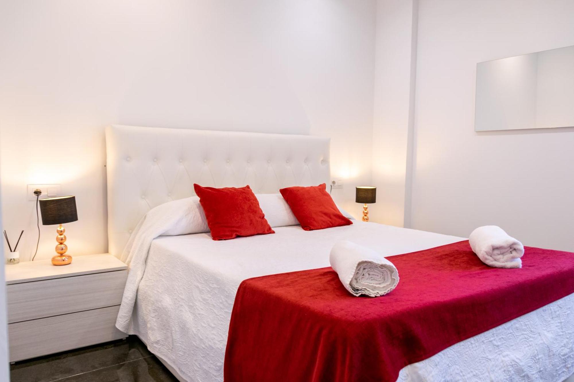 Luxurious Villa Marly II Castelldefels Esterno foto